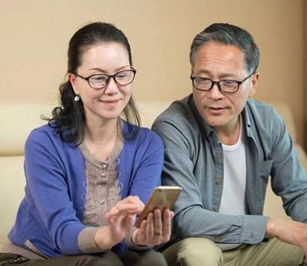 老年人如何戴老花鏡？注意四大錯(cuò)誤